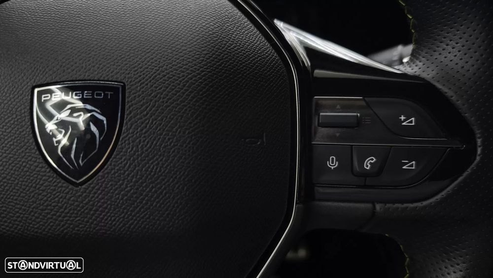 Peugeot 308 180 e-EAT8 GT - 28