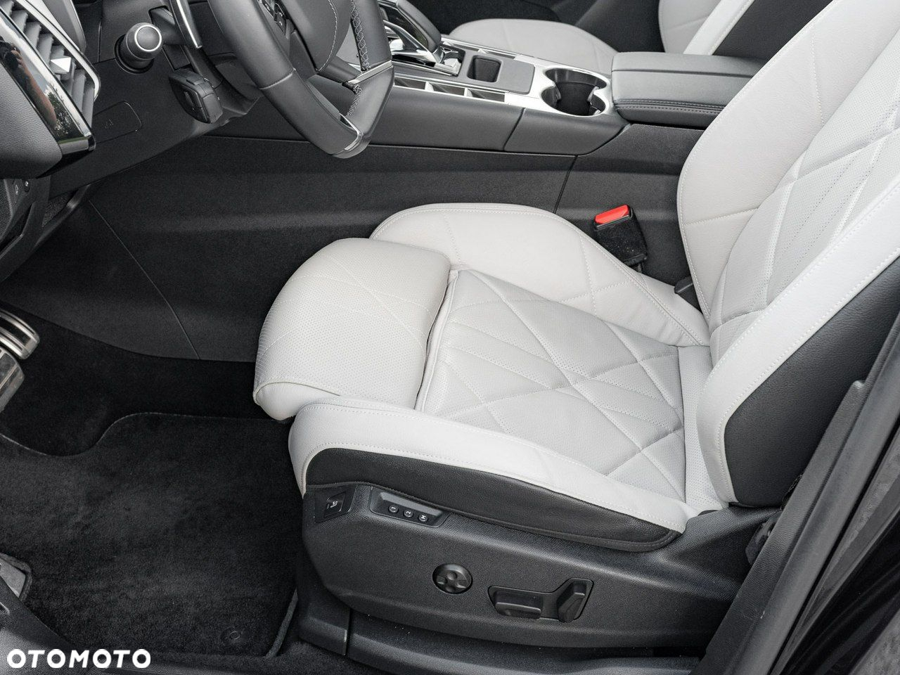 DS Automobiles DS 7 Crossback - 14