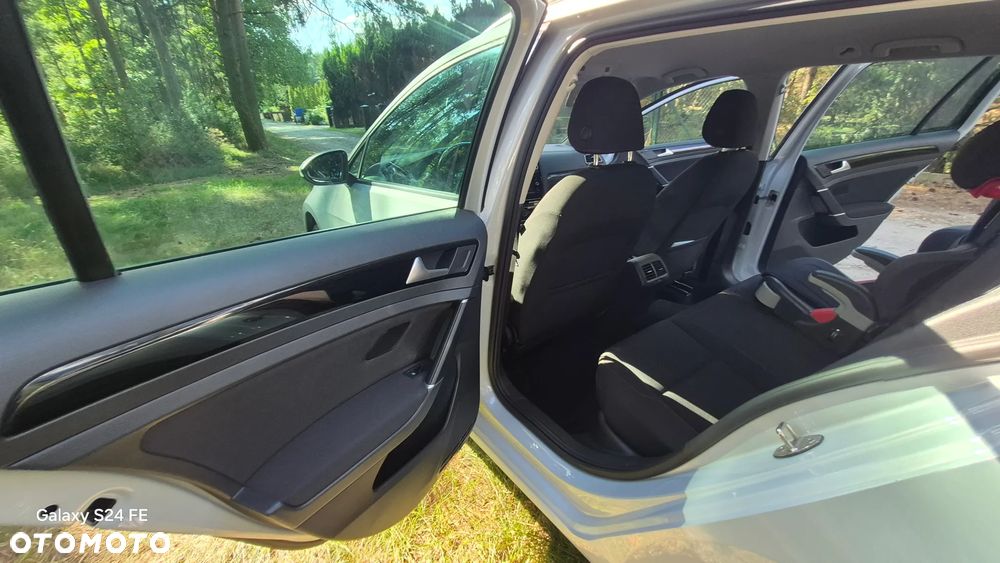 Volkswagen Golf 1.6 TDI BMT Comfortline - 18