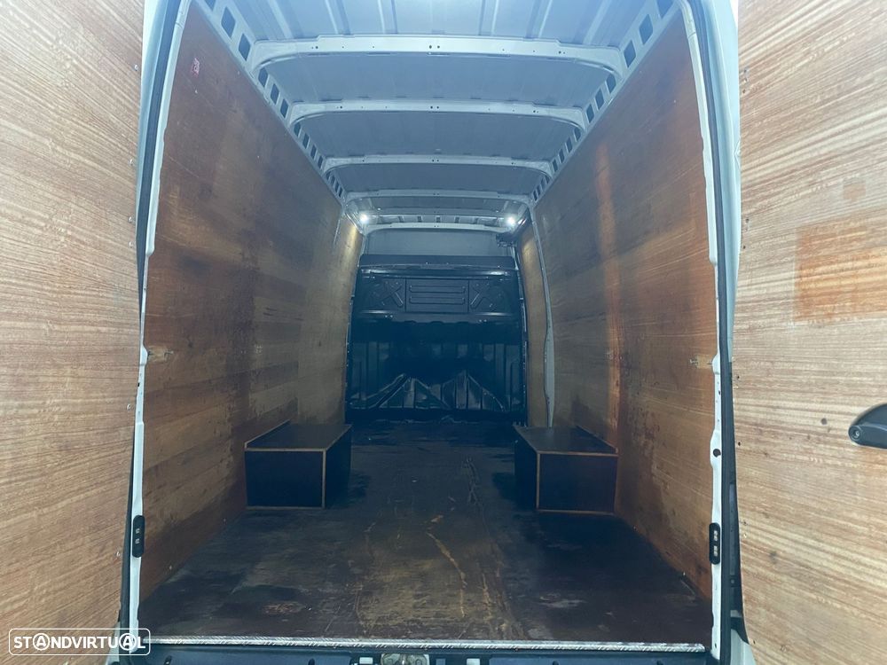 Iveco Daily 3.0 35C21HV - 6