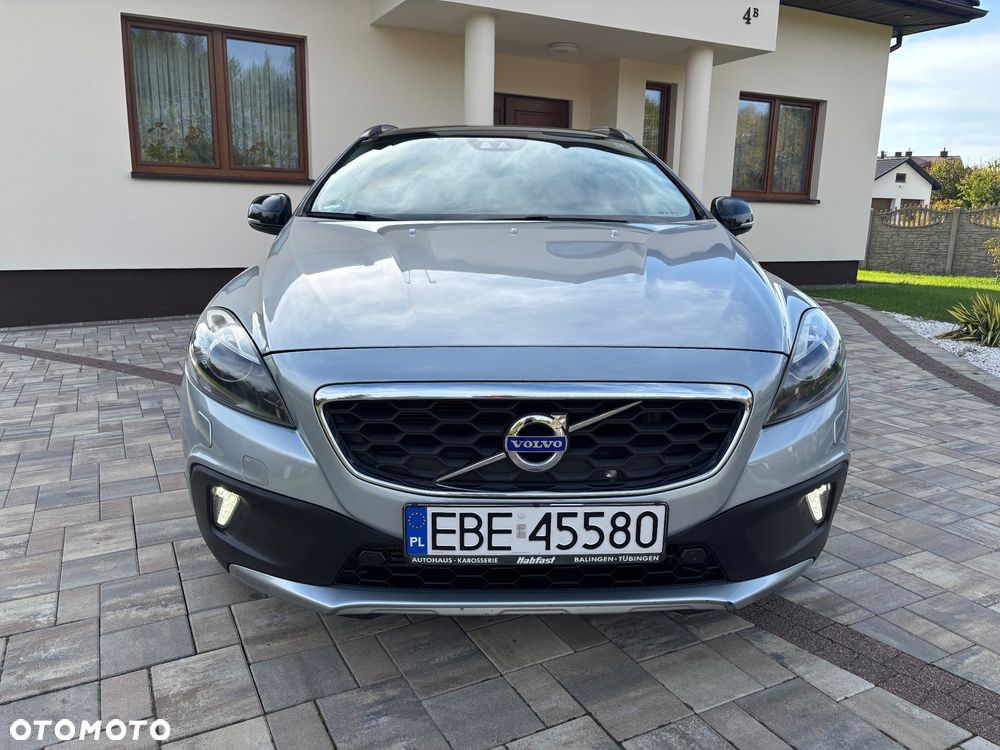 Volvo V40 Cross Country - 13