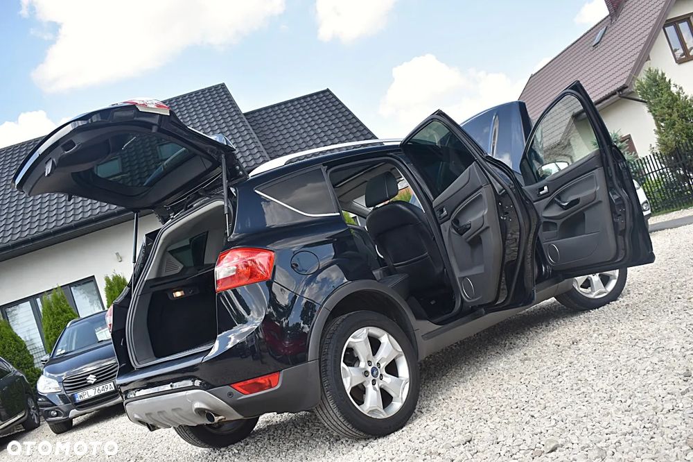 Ford Kuga 2.0 TDCi 2x4 Titanium - 16