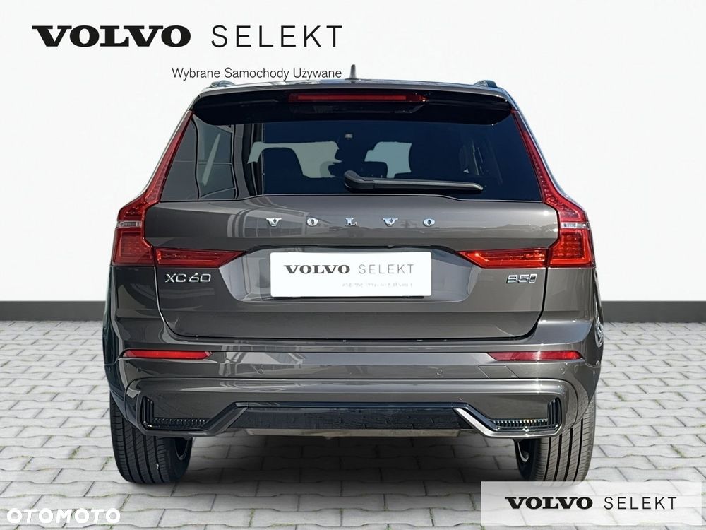Volvo XC 60 B5 B AWD Plus Dark - 7