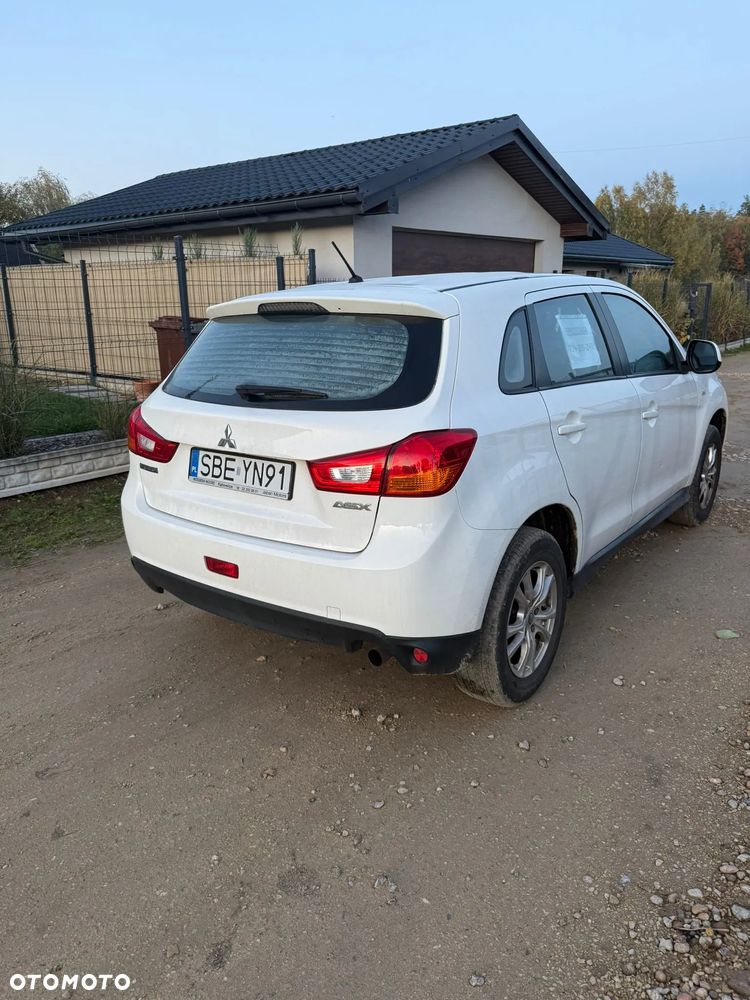 Mitsubishi ASX 1.6 Inform - 11
