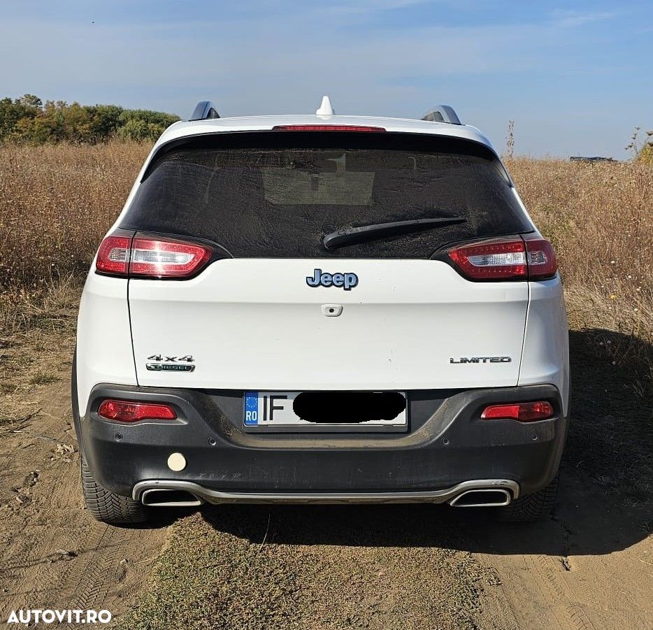 Jeep Cherokee - 5