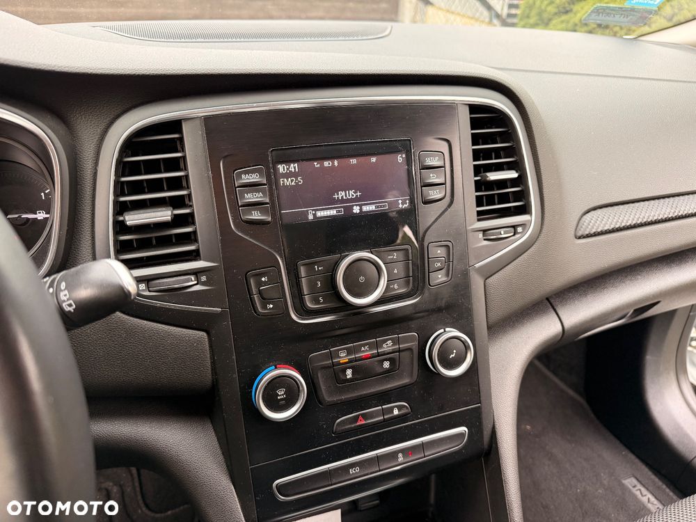 Renault Megane 1.5 Blue dCi Business - 16