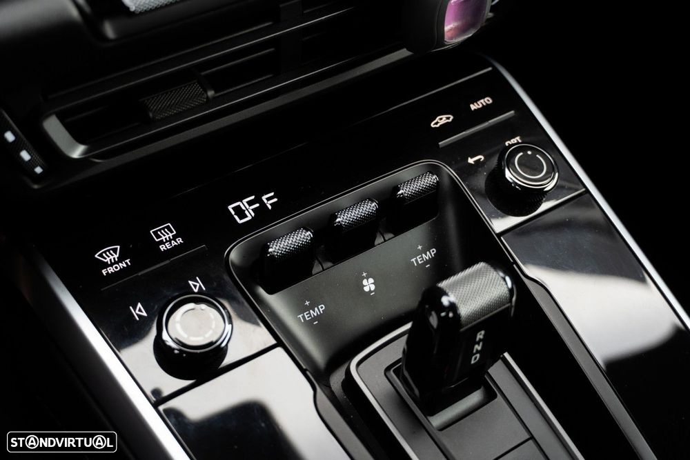 Porsche 911 (992) Carrera 4S PDK - 26