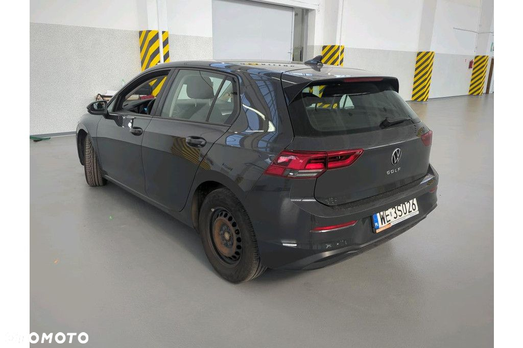 Volkswagen Golf VIII 1.0 TSI - 2