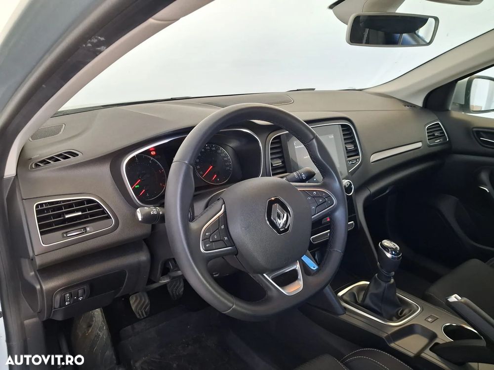 Renault Megane BLUE dCi 115 Techno - 16