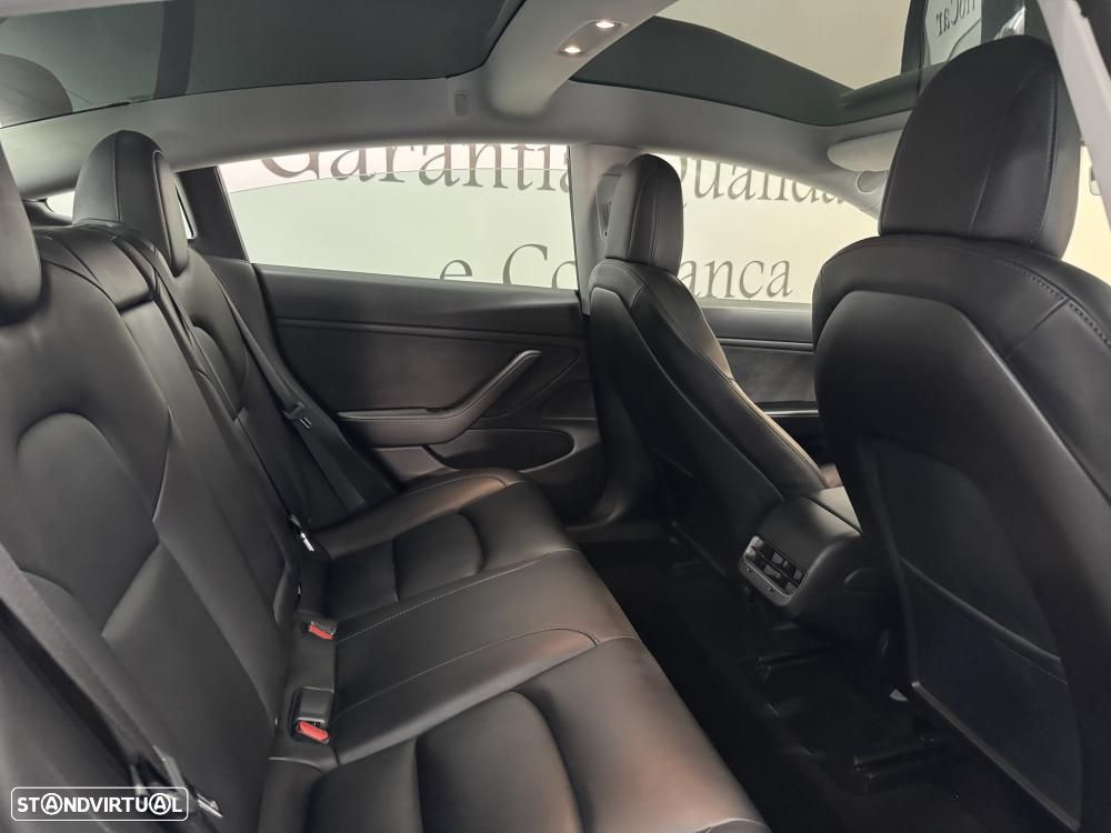 Tesla Model 3 Long-Range Dual Motor AWD - 41