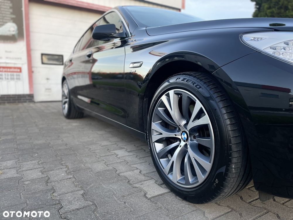 BMW 5GT 530d xDrive - 14