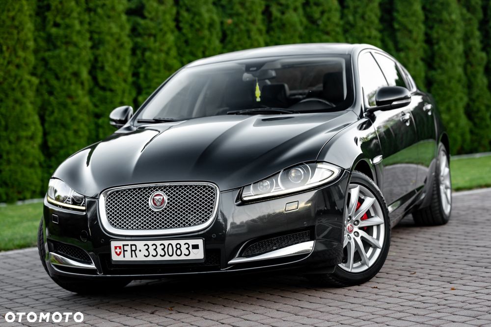 Jaguar XF