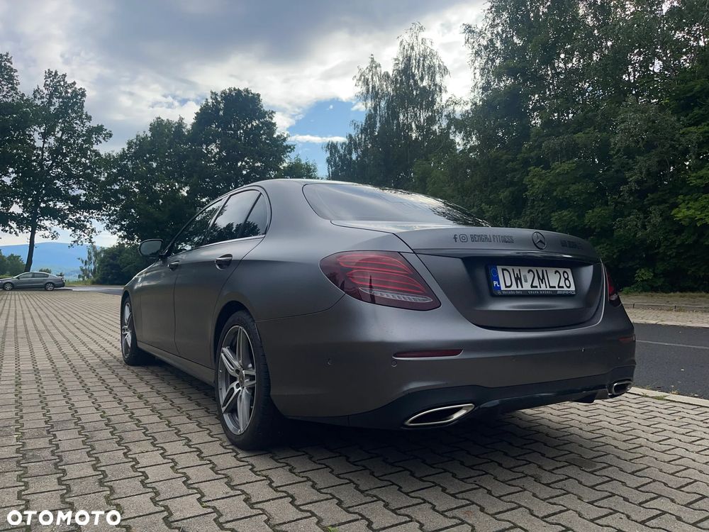 Mercedes-Benz Klasa E - 7