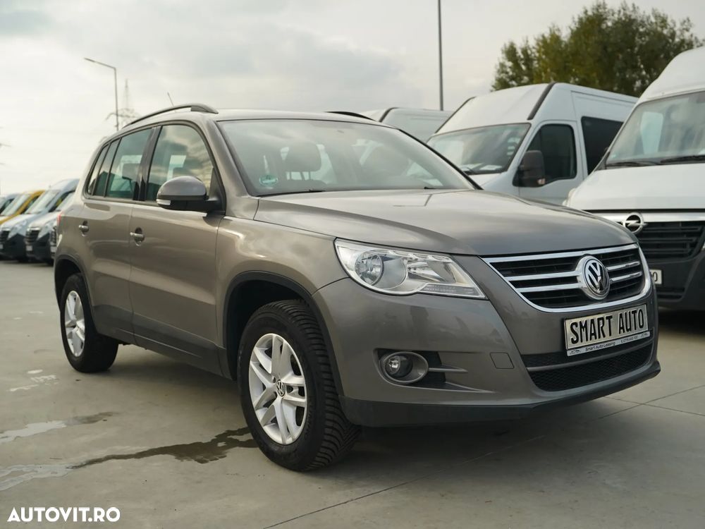 Volkswagen Tiguan - 11
