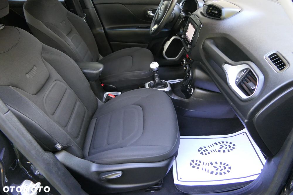Jeep Renegade 1.4 MultiAir Limited - 29