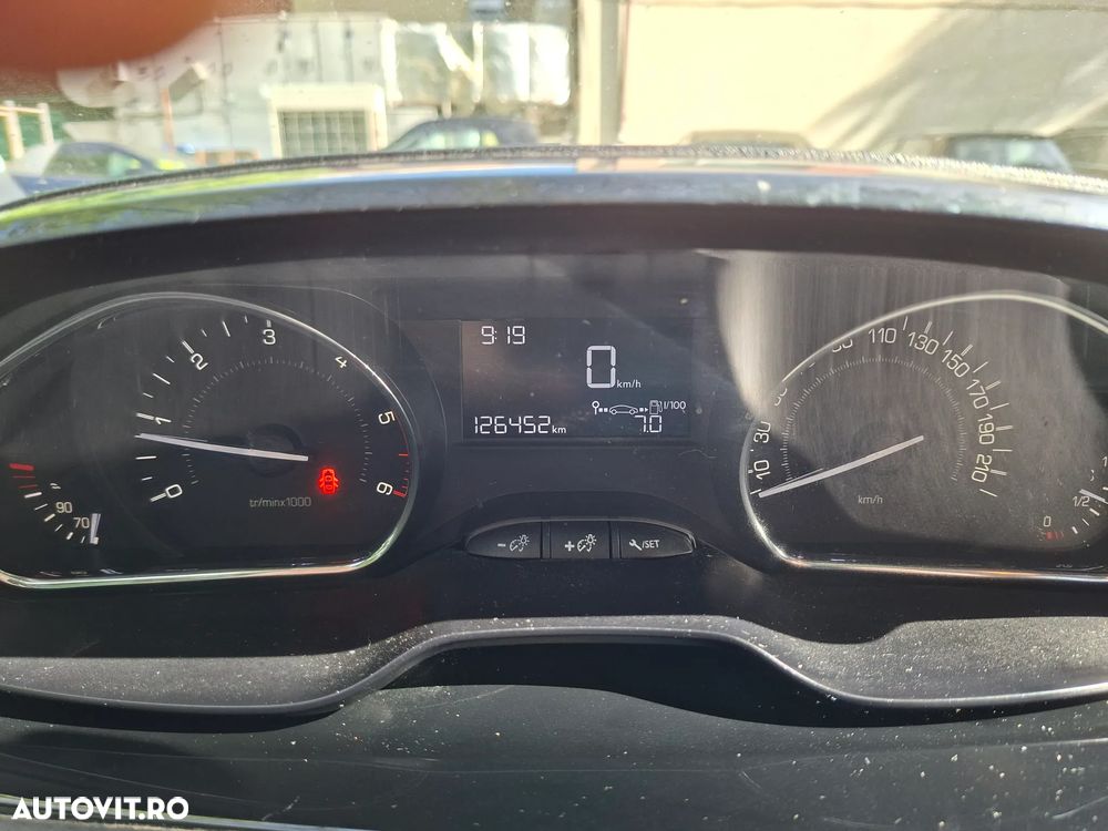 Peugeot 2008 1.4 HDi FAP Access - 5