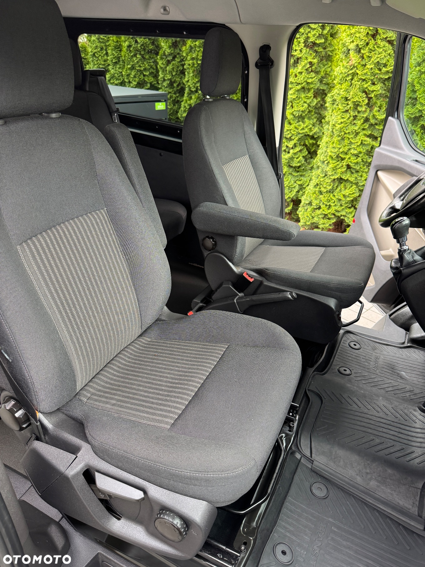 Ford Tranzit Custom - 15