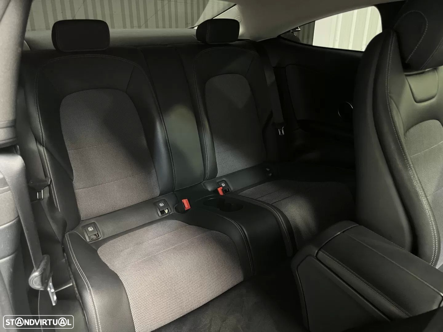 Mercedes-Benz C 180 Standard - 28