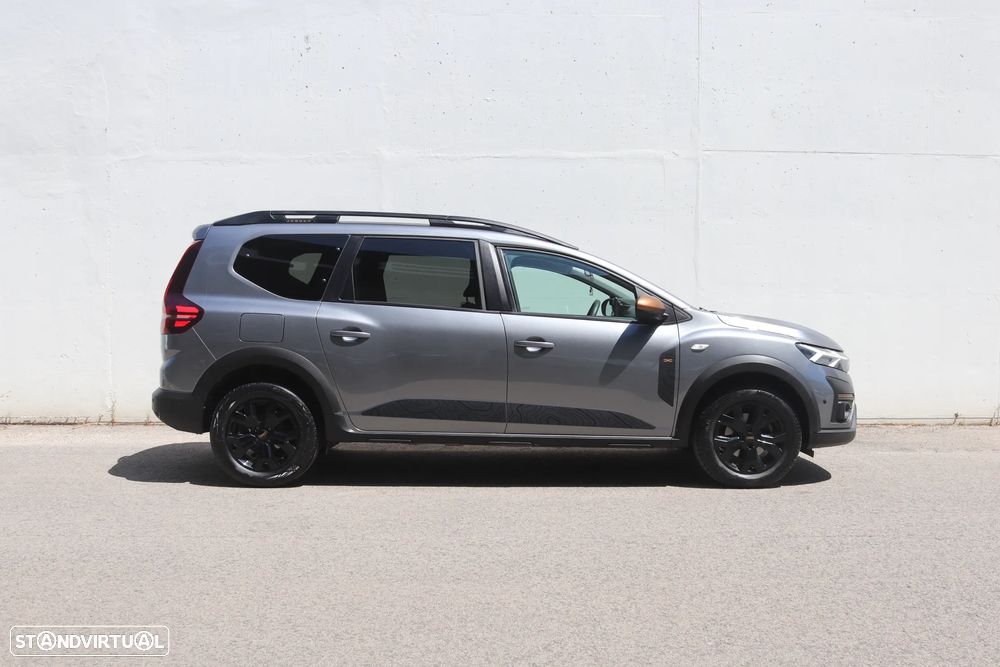 Dacia Jogger 1.0 TCe Extreme 7L - 26