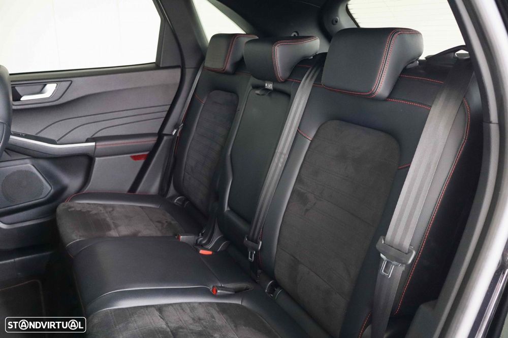 Ford Kuga 1.5 EcoBoost ST-Line X - 12