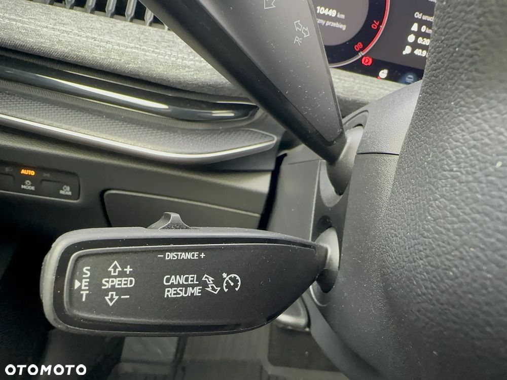 Skoda Superb 2.0 TSI Selection DSG - 19