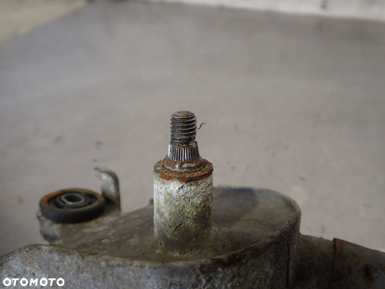 MECHANIZM WYCIERACZEK PRZÓD MITSUBISHI OUTLANDER  1590200-7160 - 7