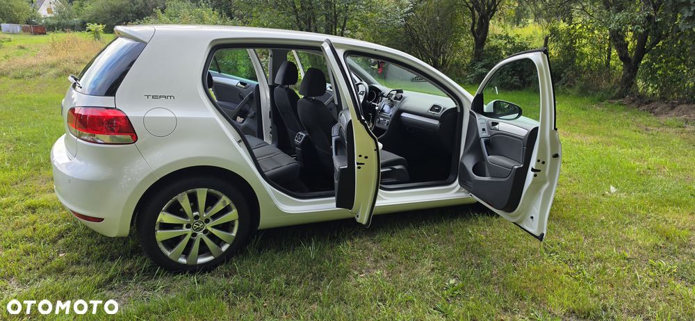 Volkswagen Golf 1.6 TDI Comfortline - 7