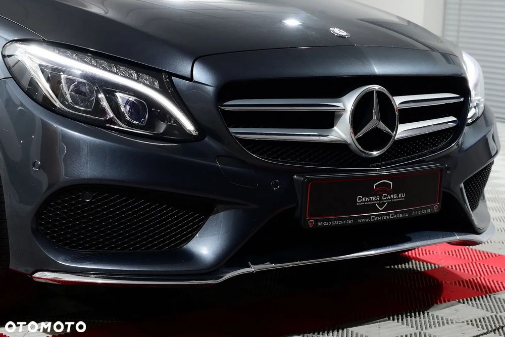 Mercedes-Benz Klasa C 180 AMG Line - 32