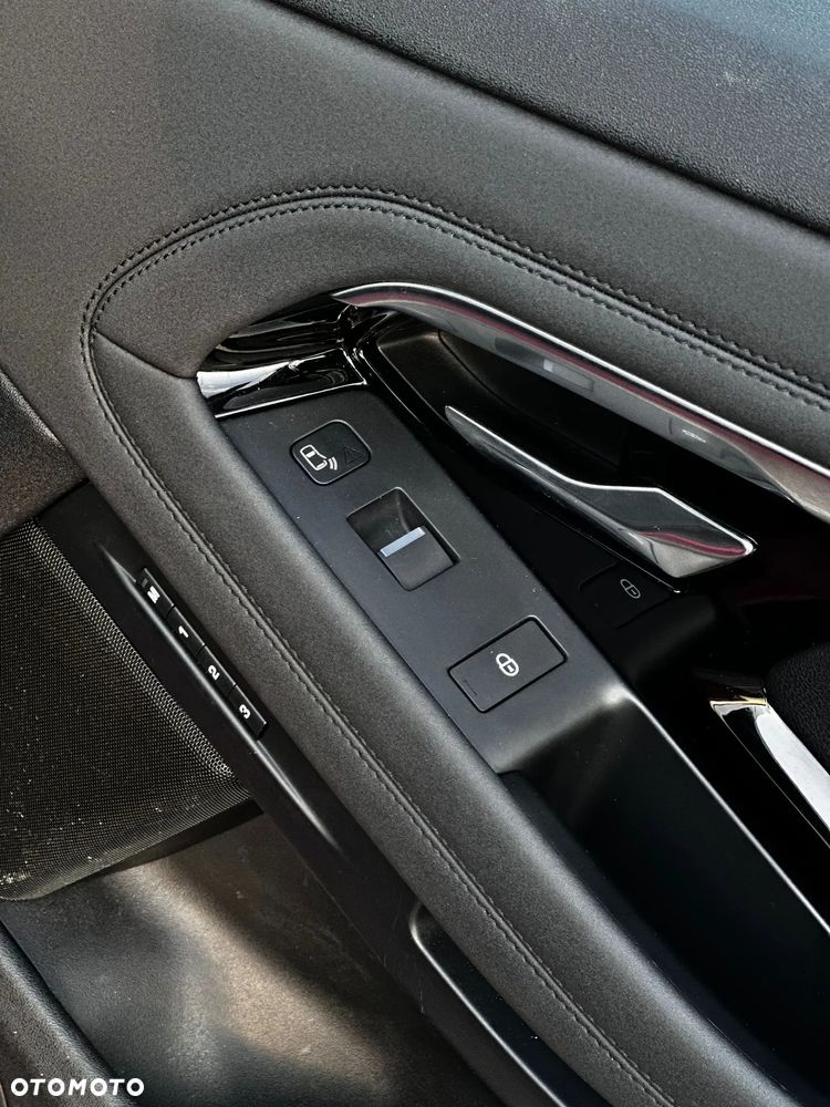 Land Rover Range Rover Evoque P250 R-Dynamic - 26