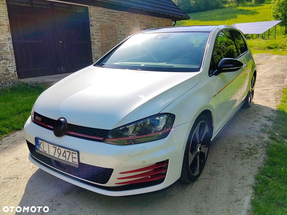 Volkswagen Golf - 12