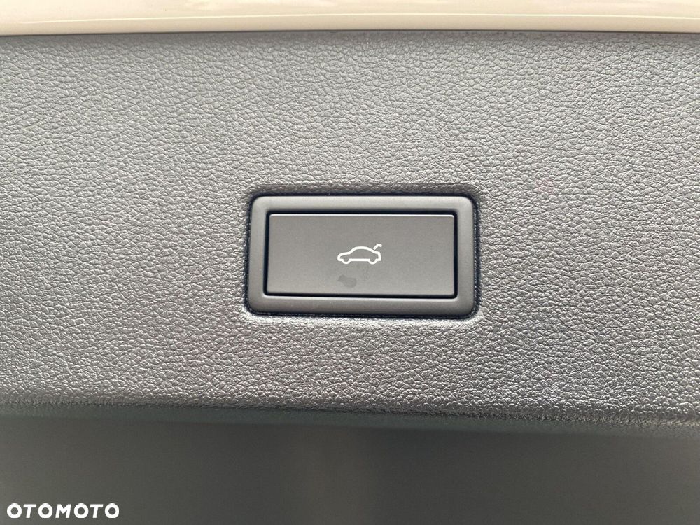 Volkswagen T-Roc 1.5 TSI Style DSG - 35