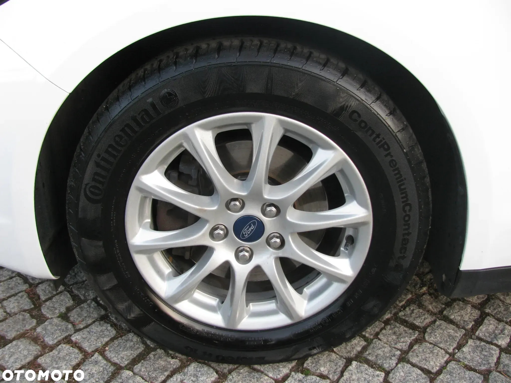 Ford Mondeo - 36