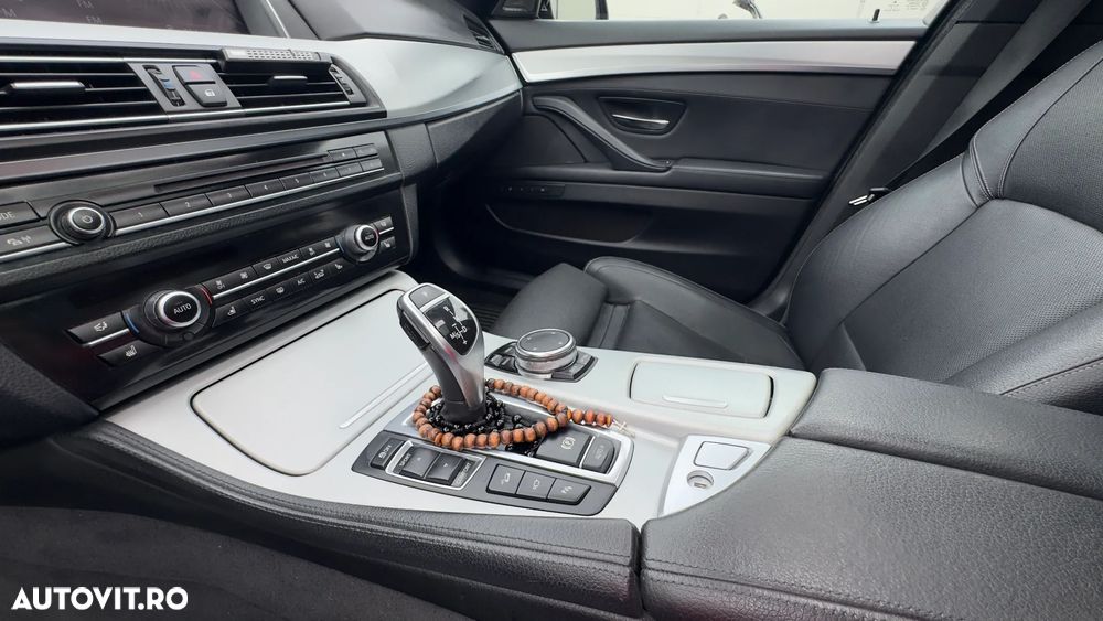 BMW Seria 5 535d xDrive AT - 25