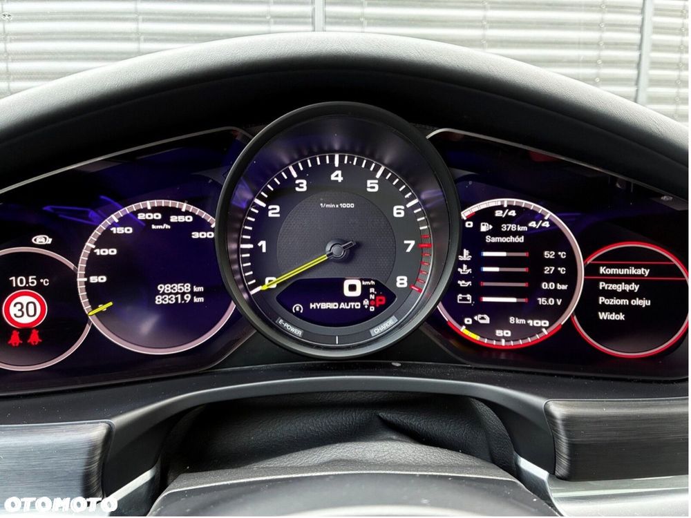 Porsche Panamera 4 E-Hybrid Platinum Edition - 13