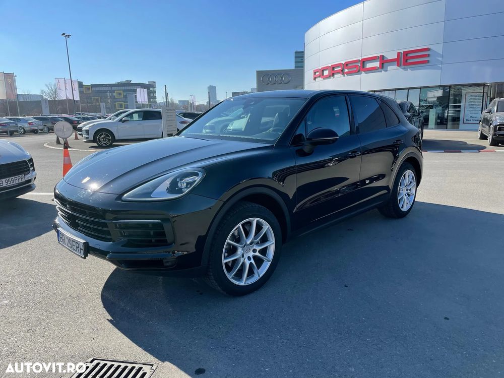 Porsche Cayenne Standard - 1