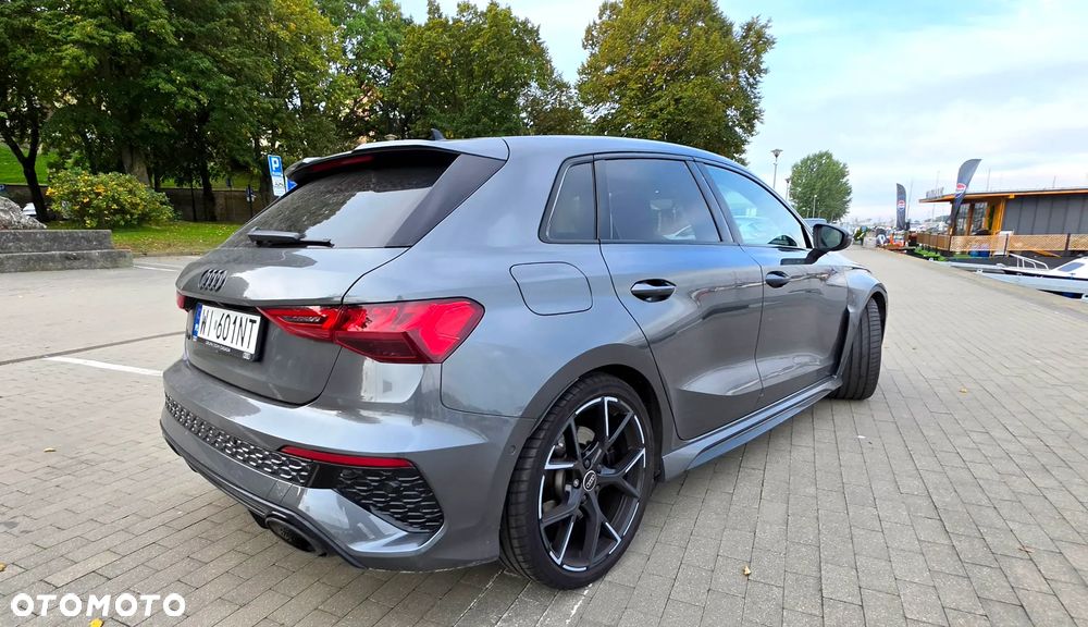 Audi RS3 Sportback TFSI Quattro S tronic - 4