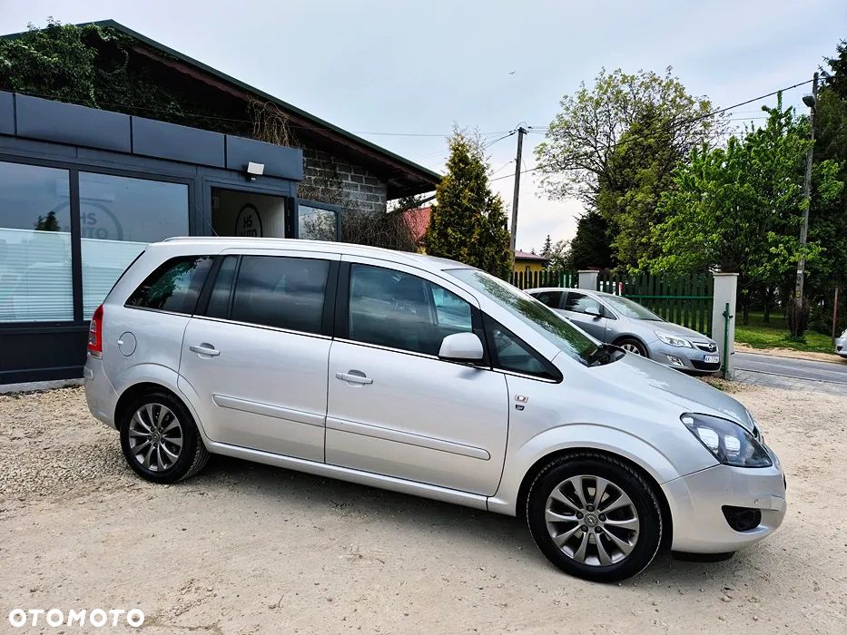 Opel Zafira 1.8 Family Plus - 8