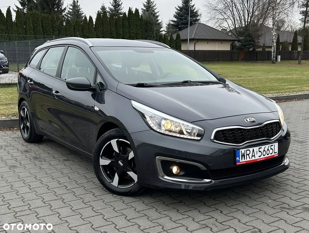 Kia Ceed 1.6 CRDi 136 ISG Edition 7 - 3