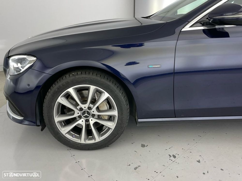 Mercedes-Benz E 300 de AMG Line - 24