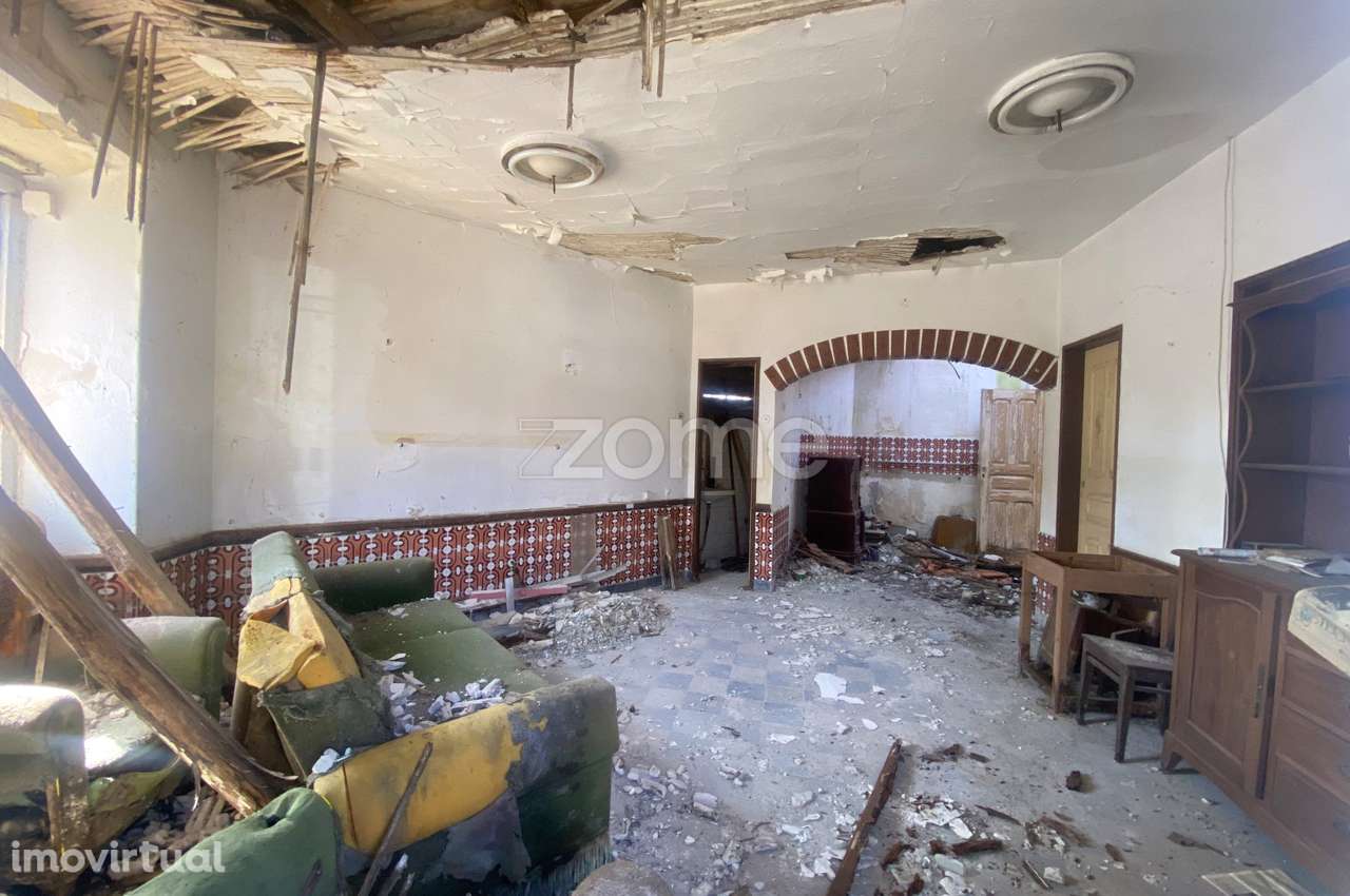 Prédio para reconstrução em Pataias - Grande imagem: 5/20