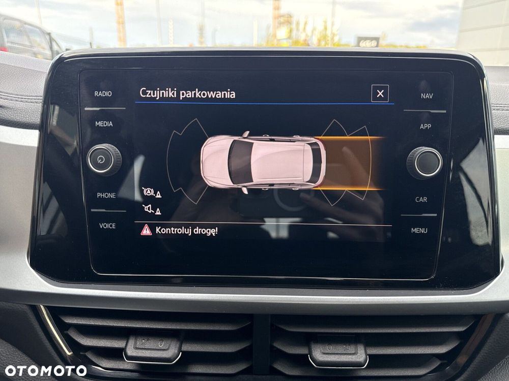 Volkswagen T-Roc - 21