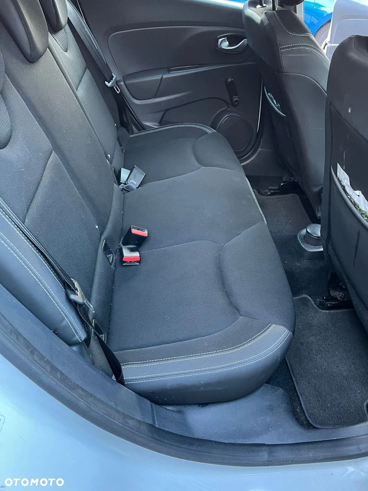 Renault Clio - 14