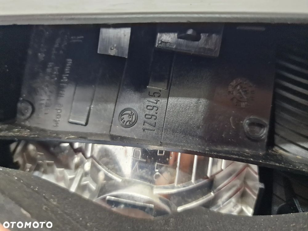 SKODA OCTAVIA 1Z0 / 1Z9 II 2 LIFT 08-12 PRAWA LAMPA TYLNA TYLNIA TYŁ , NR 1Z9945096A , NR LMT82 - 10