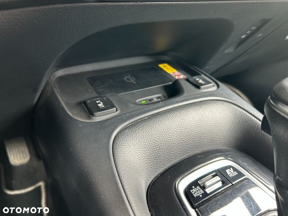 Toyota Corolla 1.8 Hybrid Comfort - 20