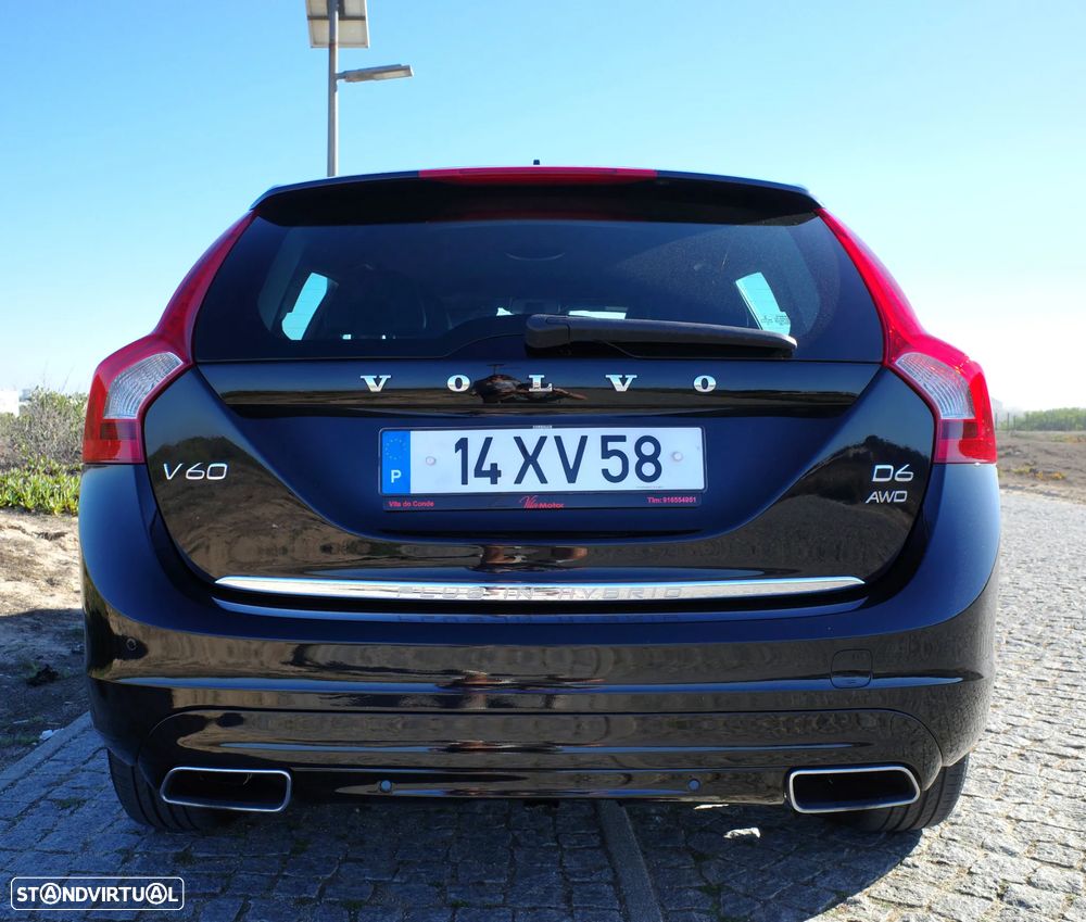 Volvo V60 D6 Plug-In-Hybrid AWD Geartronic Summum - 22