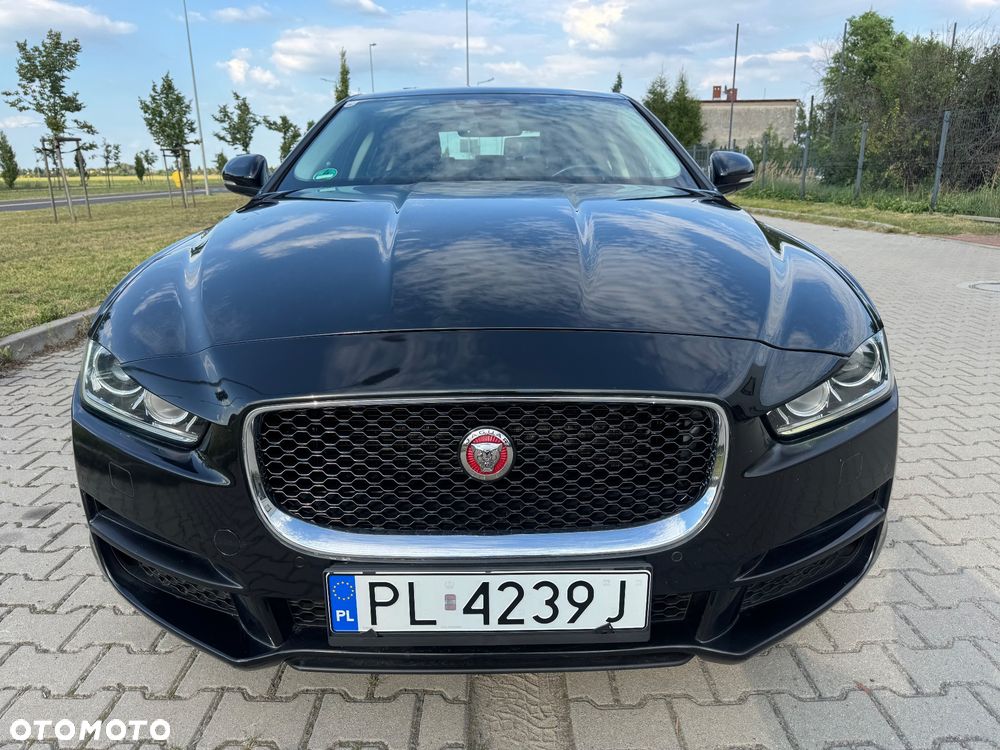 Jaguar XE 2.0 D AWD Prestige - 16