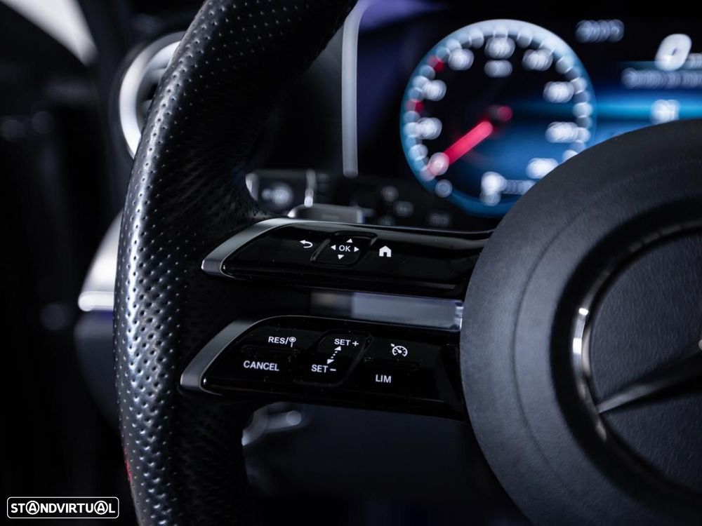 Mercedes-Benz E 300 de AMG Line - 24