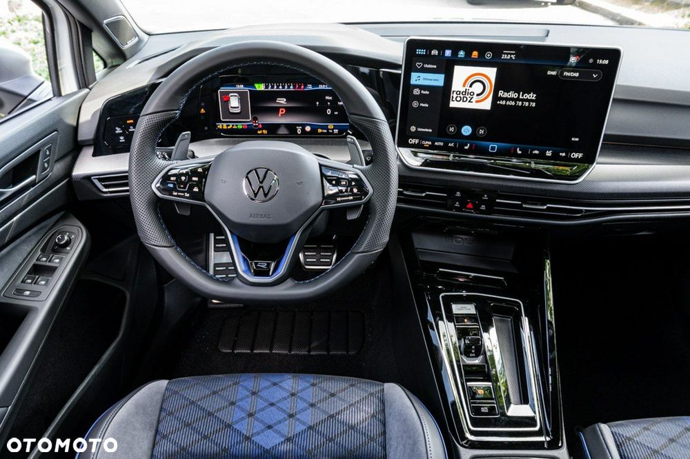 Volkswagen Golf - 36