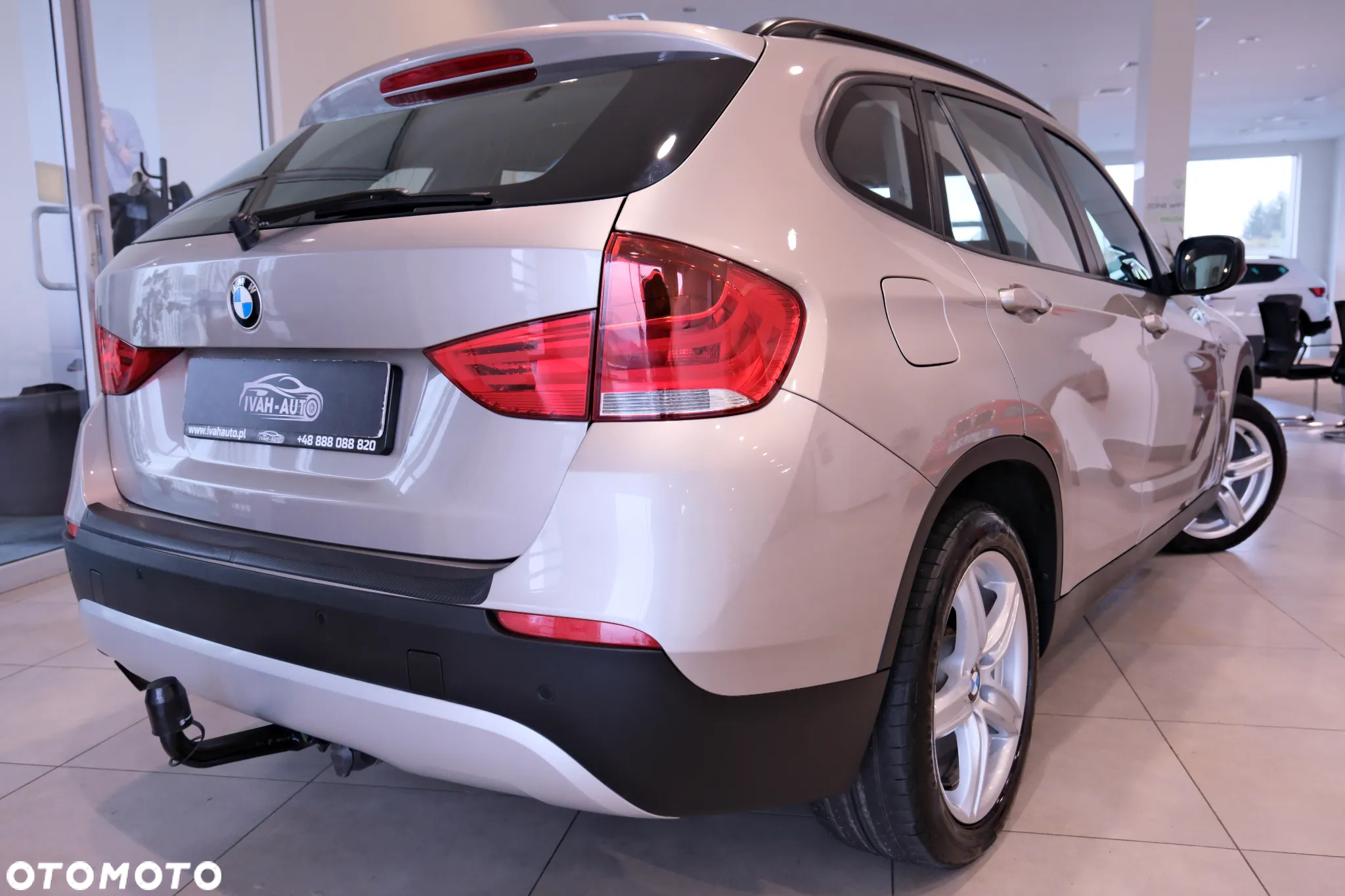 BMW X1 sDrive18i - 18