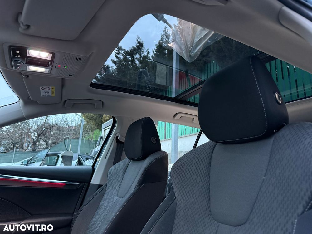 Skoda Octavia 2.0 TDI Premium Edition - 12